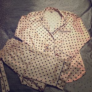 Victoria’s Secret lounge set